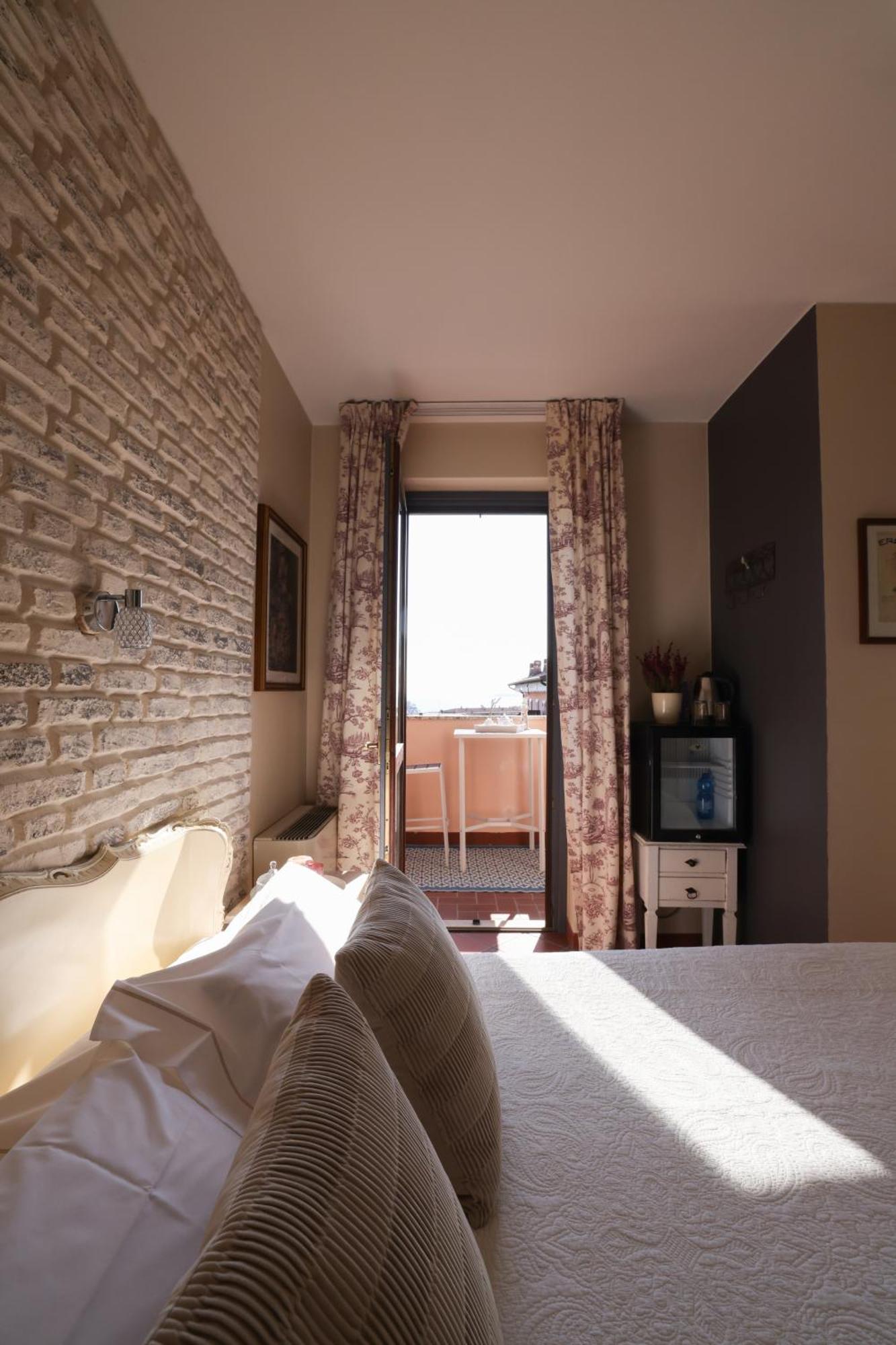 Hotel Florence Manerba del Garda Oda fotoğraf