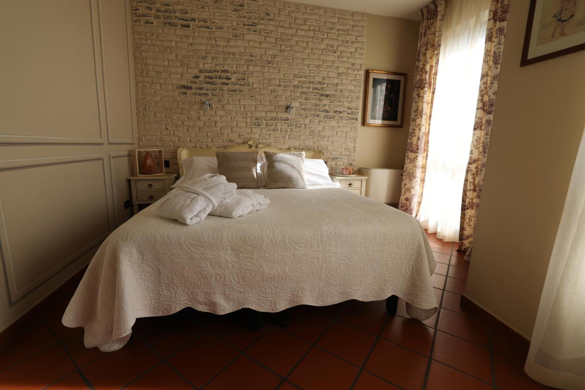 Hotel Florence Manerba del Garda Dış mekan fotoğraf