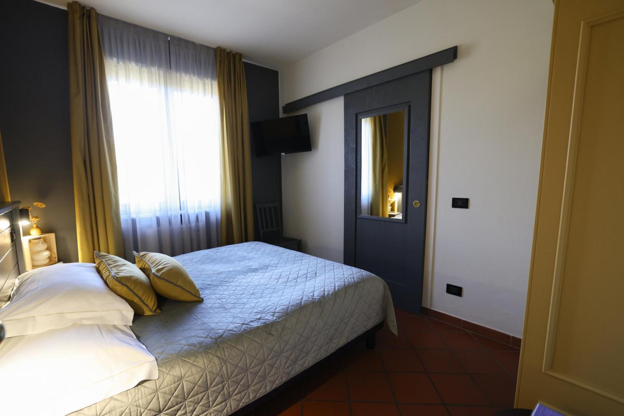 Hotel Florence Manerba del Garda Dış mekan fotoğraf