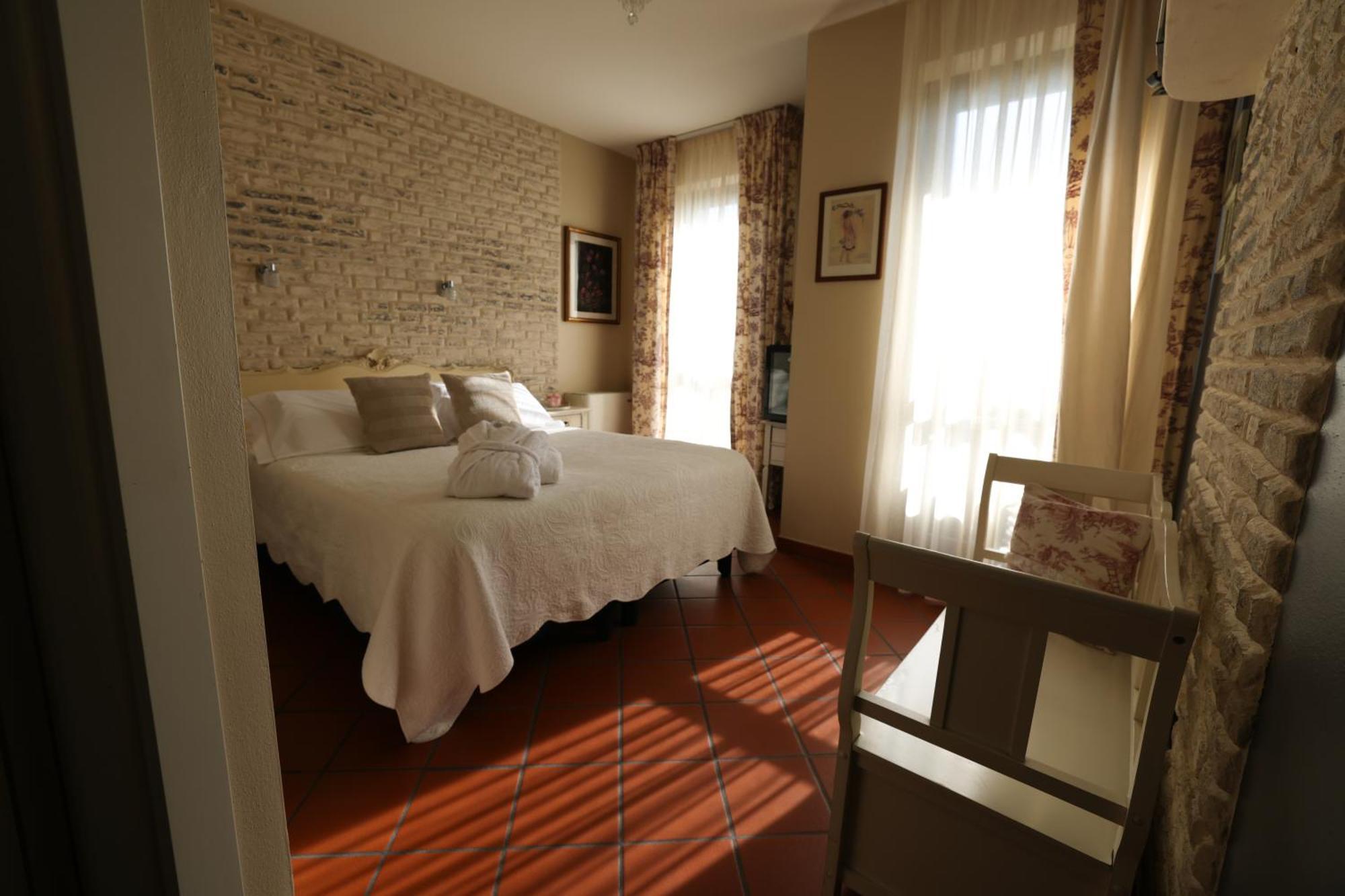 Hotel Florence Manerba del Garda Dış mekan fotoğraf